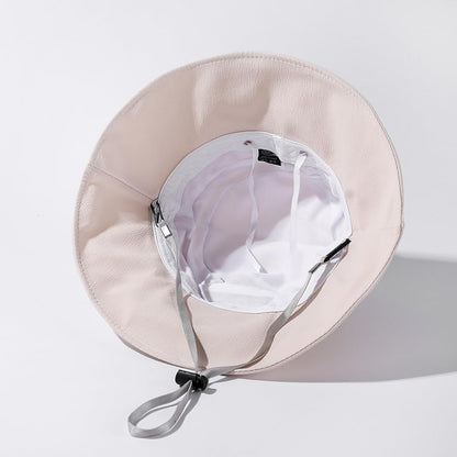 Summer Women'S Beach Sun Hat with golden blonde hair 